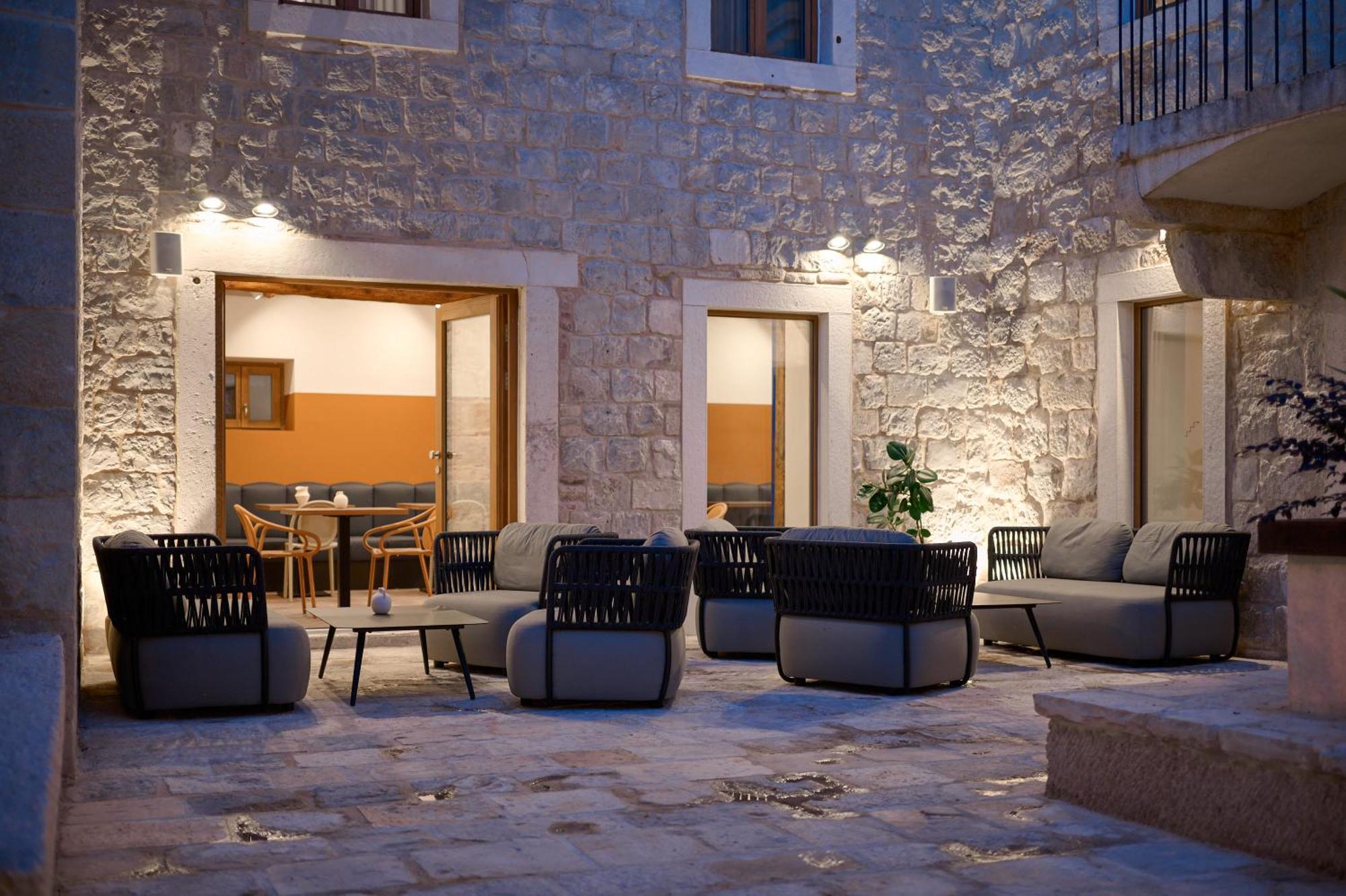 Central Heritage Hotel سبليت المظهر الخارجي الصورة