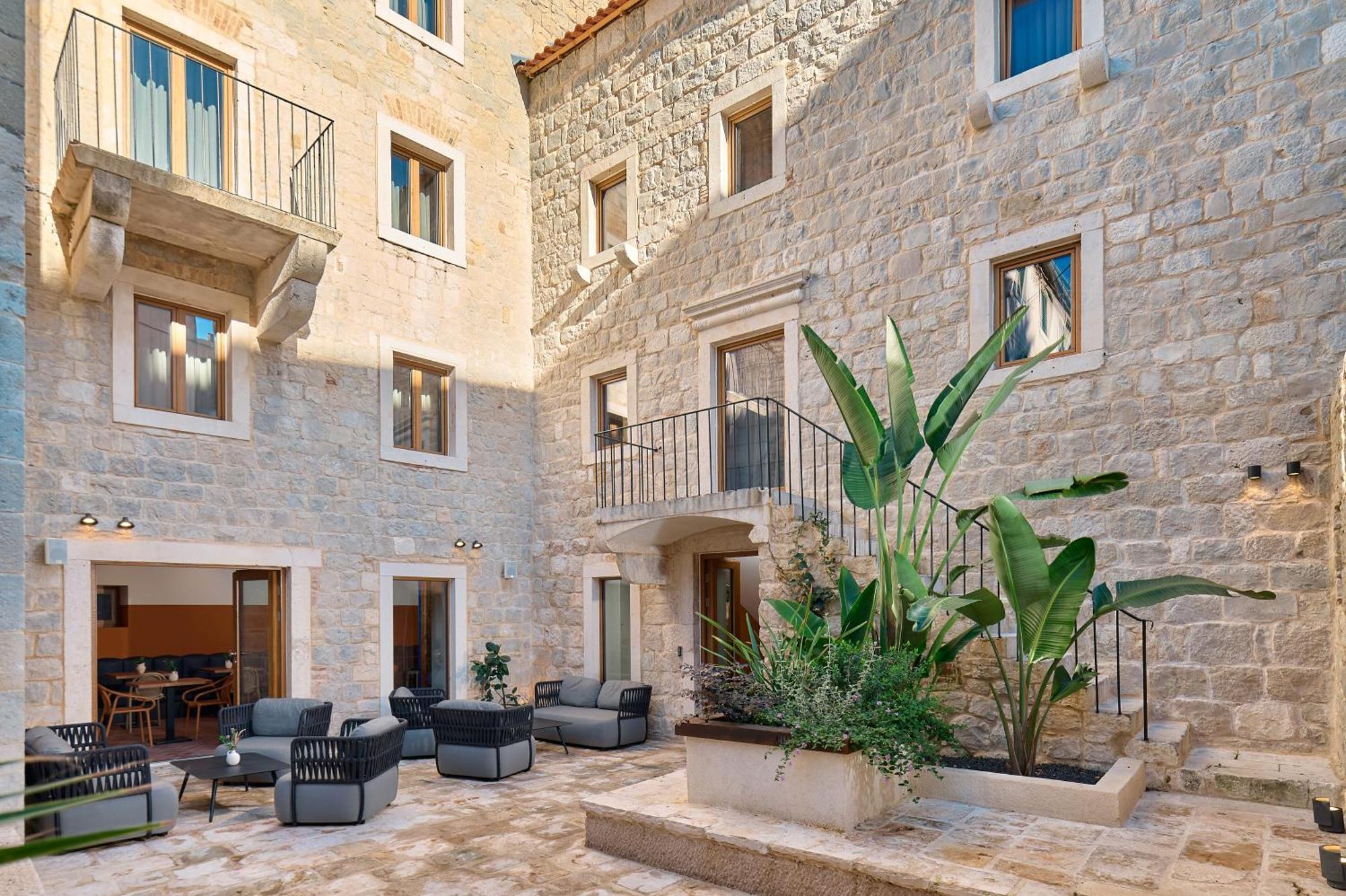 Central Heritage Hotel سبليت المظهر الخارجي الصورة